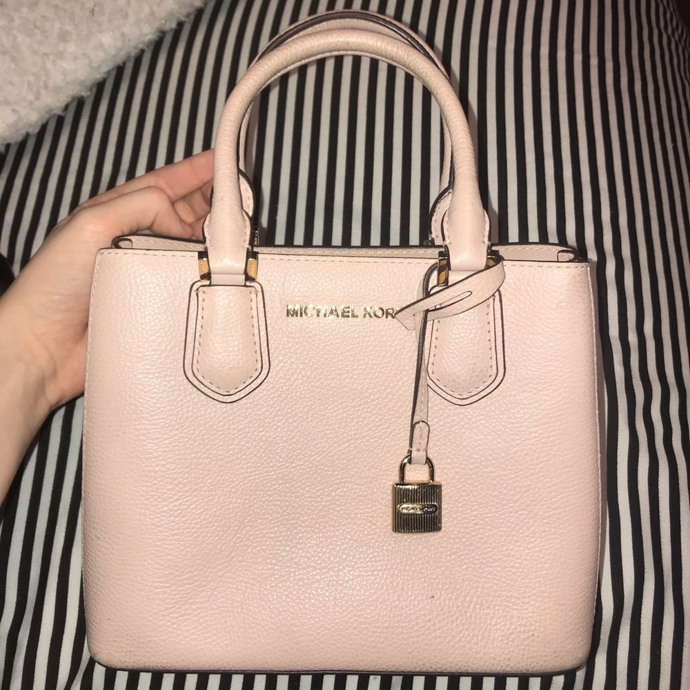 Micheal Khors light pink handbag